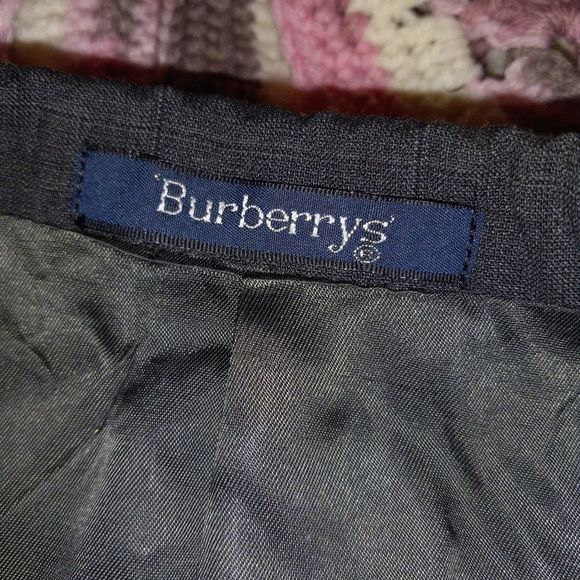 Burberrys' Suit Jacket - Picture 8 of 9